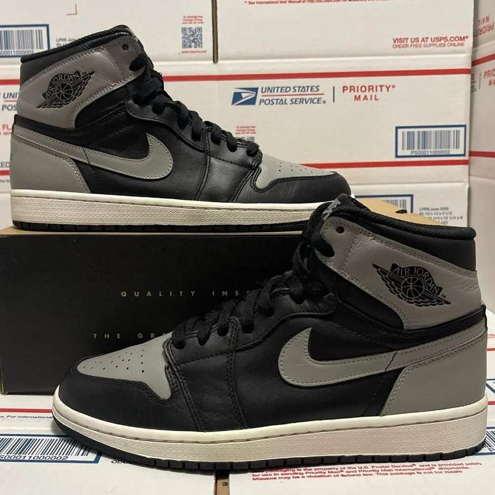 Nike Air Jordan 1 Retro High OG “Shadow” 2013 Sneaker shoes streetwear hype
